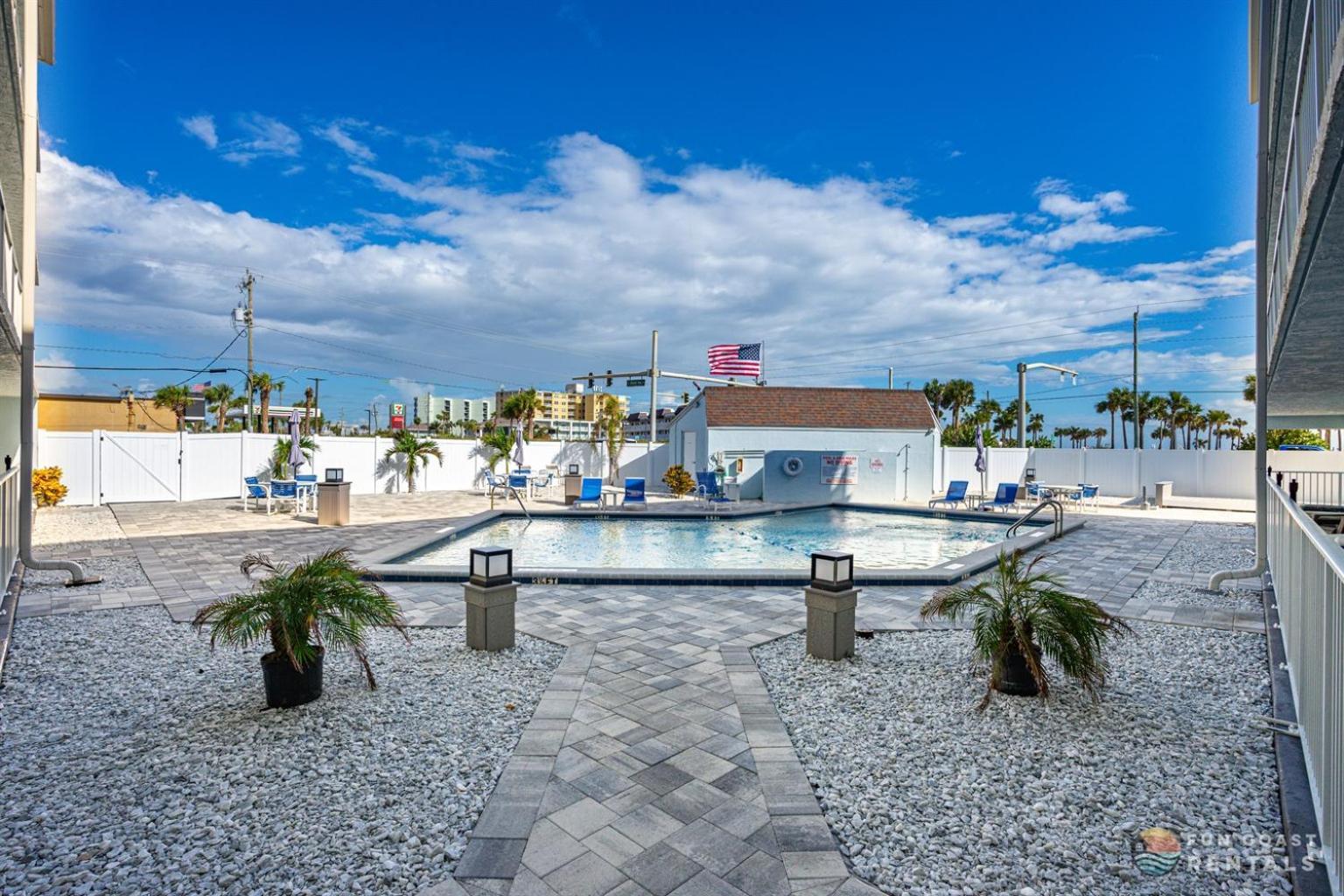 Stunning Ocean Views Steps From The Beach With Pool! Fabulous 4Th Floor Studio! 新士麦那海滩 外观 照片